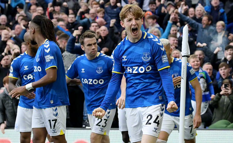 考辛斯：我仍然讨厌保罗，但他值得获得他的鲜花和掌声（考辛斯：仍对保罗无感，但他配得上鲜花与掌声）