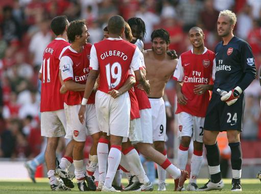 汉堡主帅：霍芬海姆前场逼抢凶悍，波尔森能够参加本轮比赛（汉堡主帅：霍芬海姆前场压迫凶狠，波尔森本轮可出战）