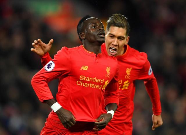 斑马队长，洛卡特利达成尤文生涯200场里程碑（斑马军团队长洛卡特利迎来尤文生涯第200场里程碑）