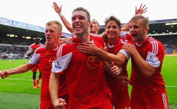 特德斯科：德布劳内能发现其他人发现不了的空当，并传出好球